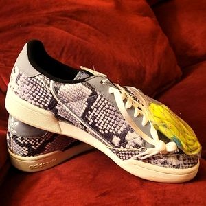 Adidas Continental 80 shoes. Grey/ wht/ linen shoes. Brand new, never worn.